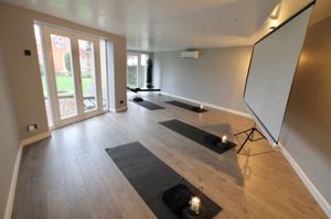 Photo 11- click for photo gallery